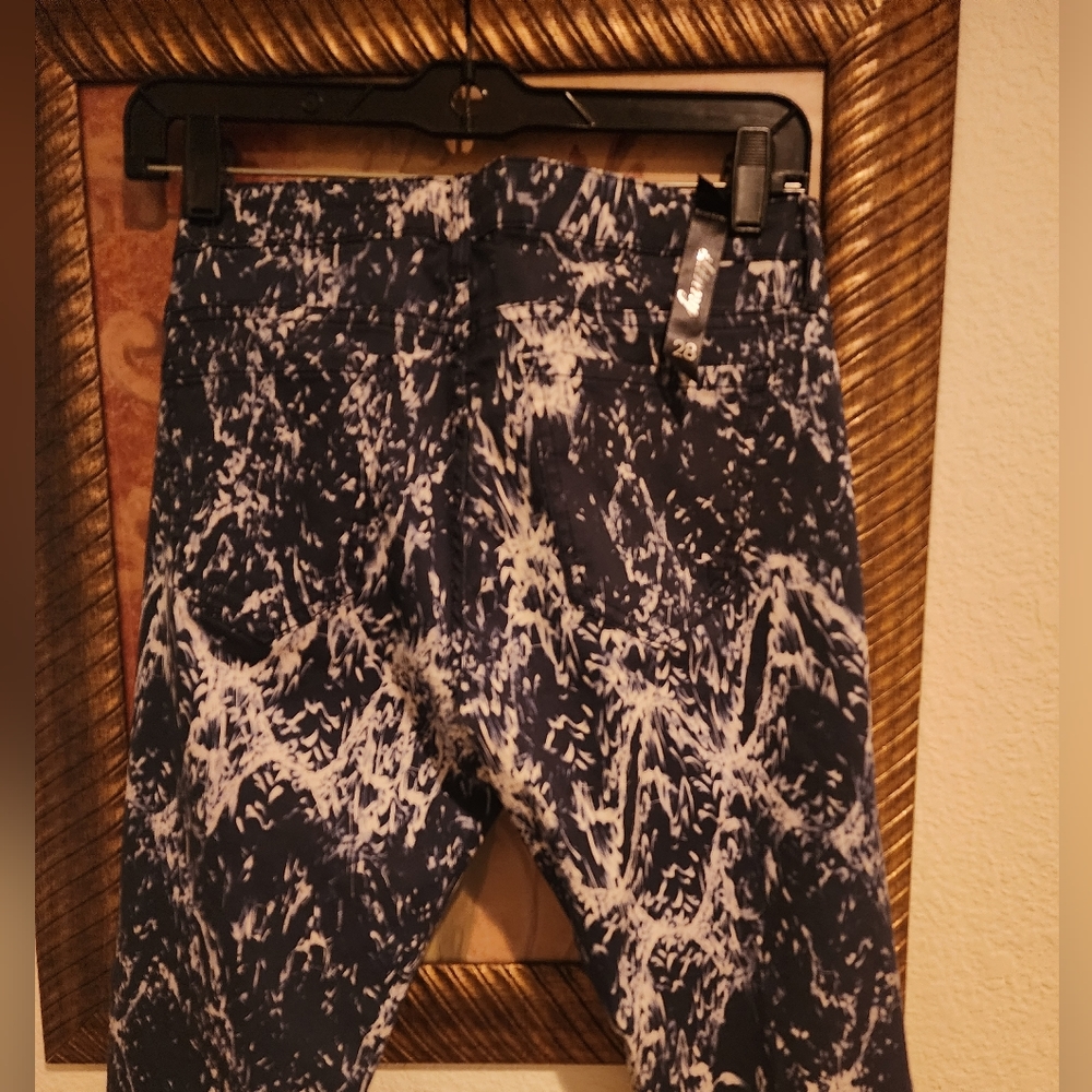 Jeans - Picture 4 of 4